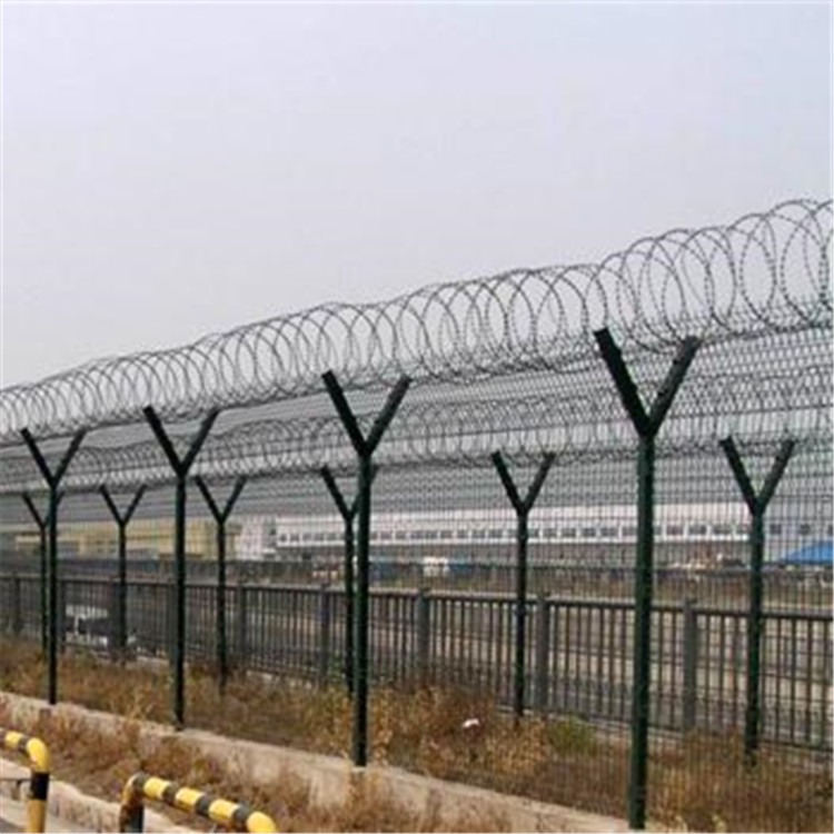 機(jī)場(chǎng)飛行區(qū)隔離網(wǎng)案例展示圖片4
